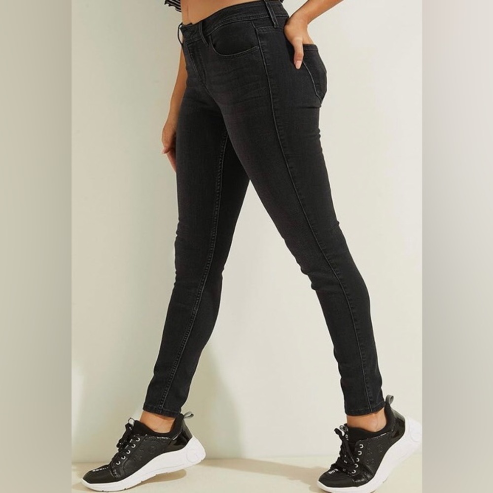 GUESS Stretch Skinny Fit Jean Low Rise Sz 31 “M”